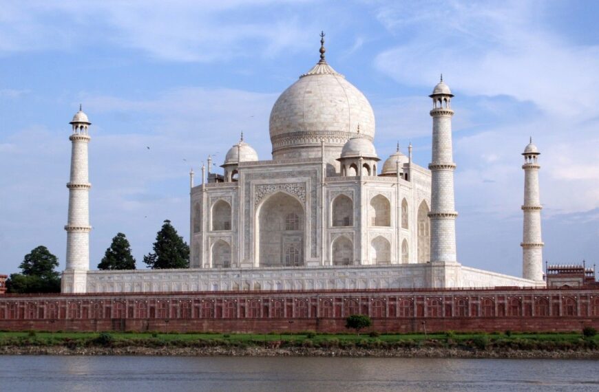Top 10 Best Tourist Places to Visit in India